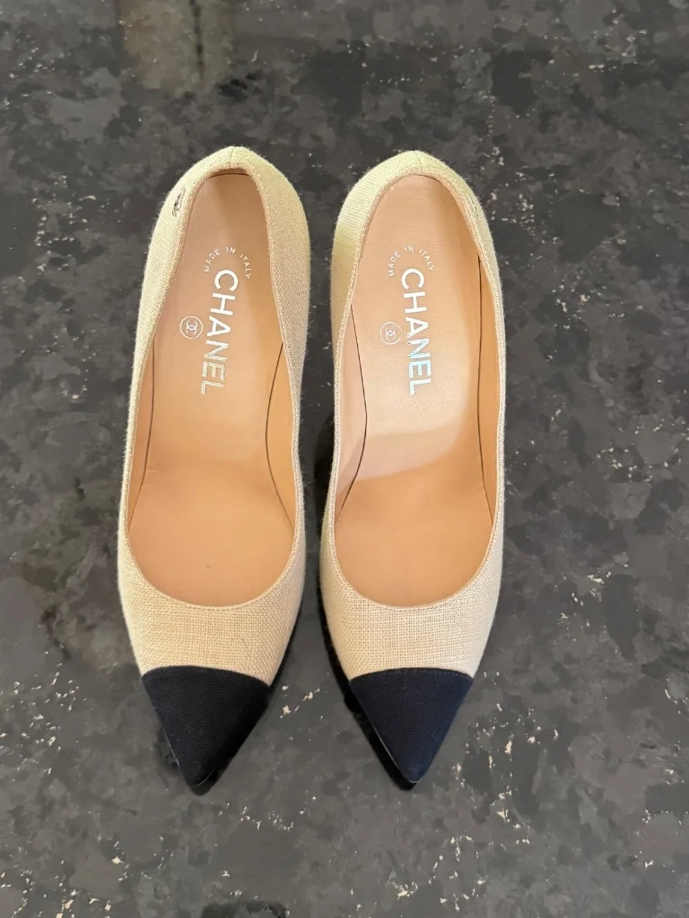 Chanel Colorblock Pattern Pumps - Picture 4 of 13